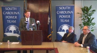 From left: The Electric Cooperatives of South Carolina CEO Mike Couick, Santee Cooper President & CEO Lonnie Carter and Central Electric Power Cooperative CEO Ron Calcaterra